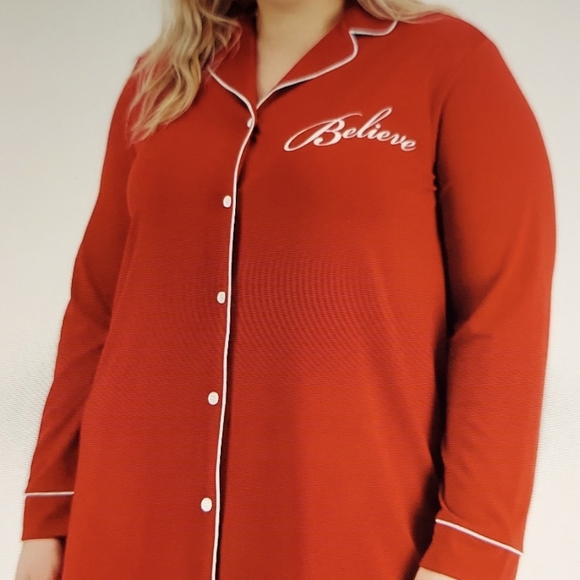 Women Robe - Picture 1 of 5